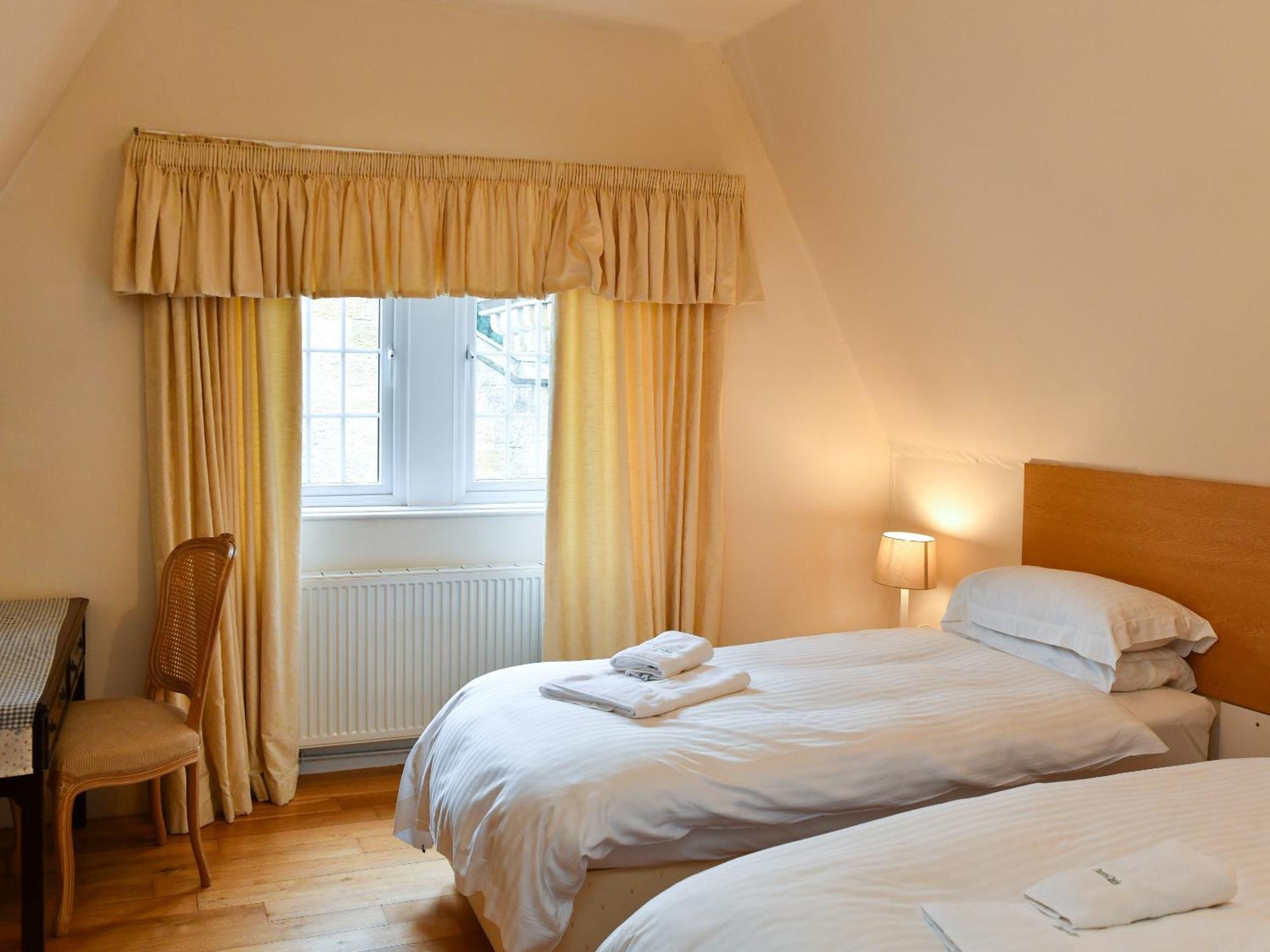 Cloncaird Castle Estate Cottages Maybole Bilik gambar