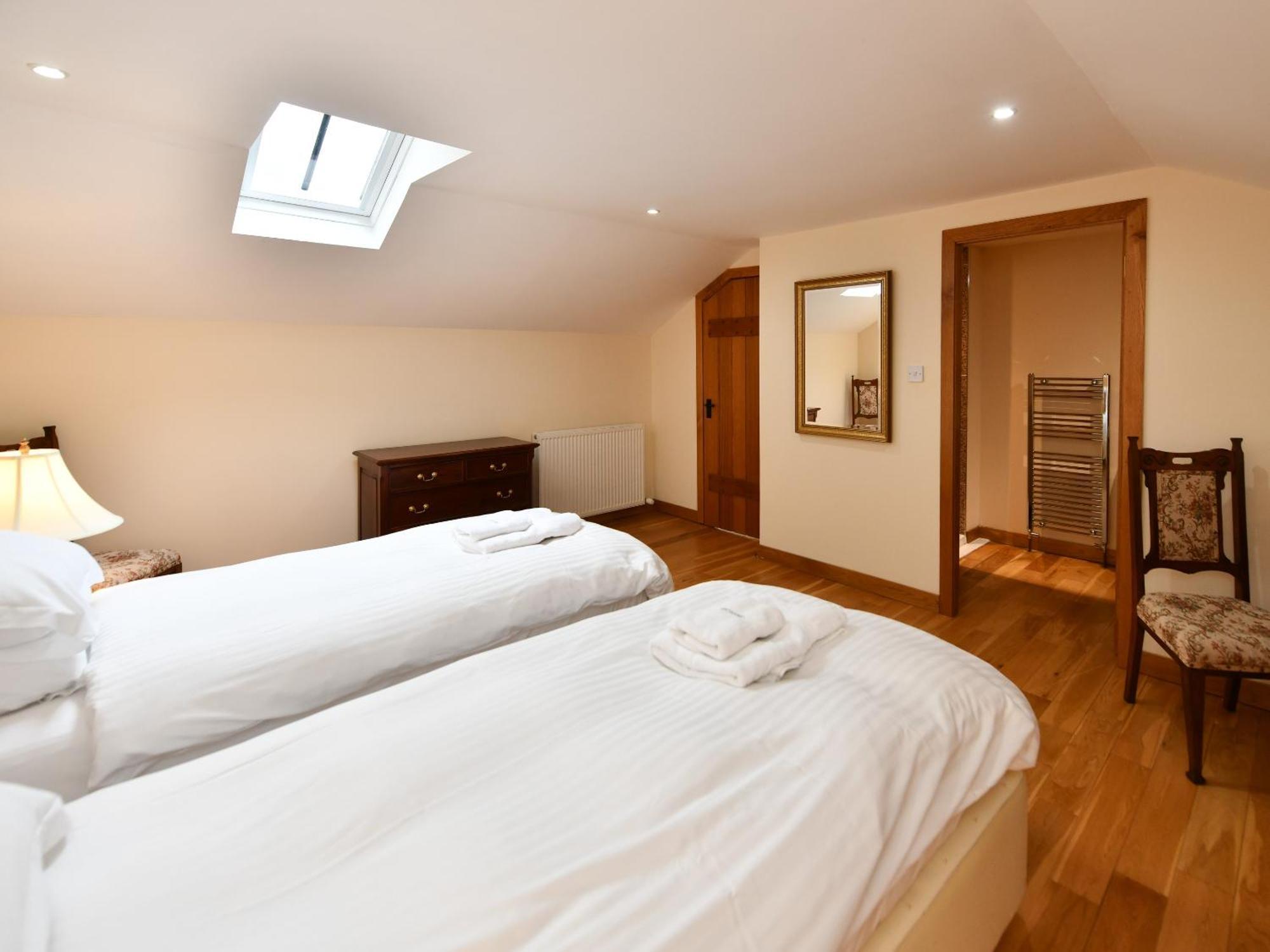 Cloncaird Castle Estate Cottages Maybole Bilik gambar
